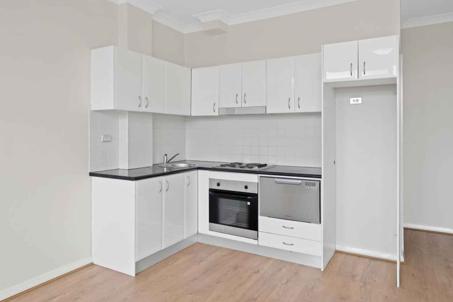 8/118 Redfern Street Redfern