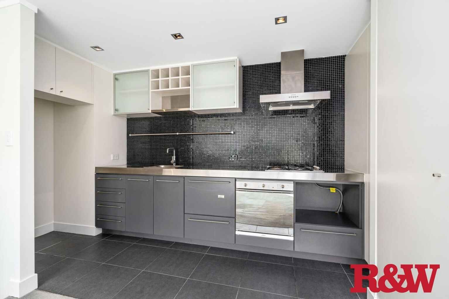 505/12 Danks Street Waterloo