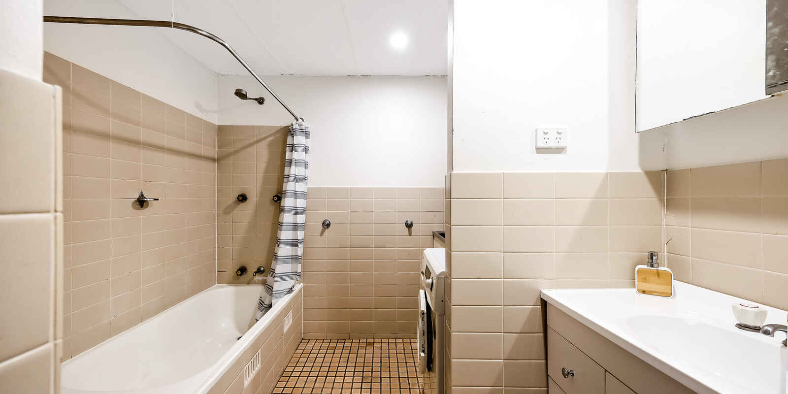 6/5-13 Hutchinson Street Surry Hills 6/5-13 Hutchinson Street Surry Hills