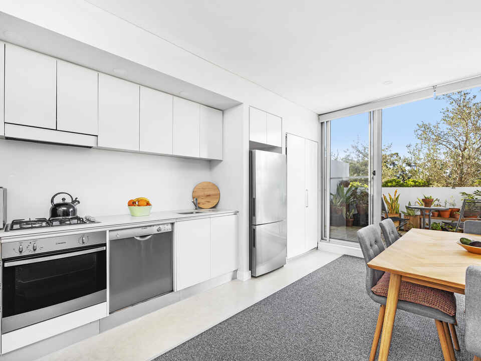 27/1 Ralph Street Alexandria