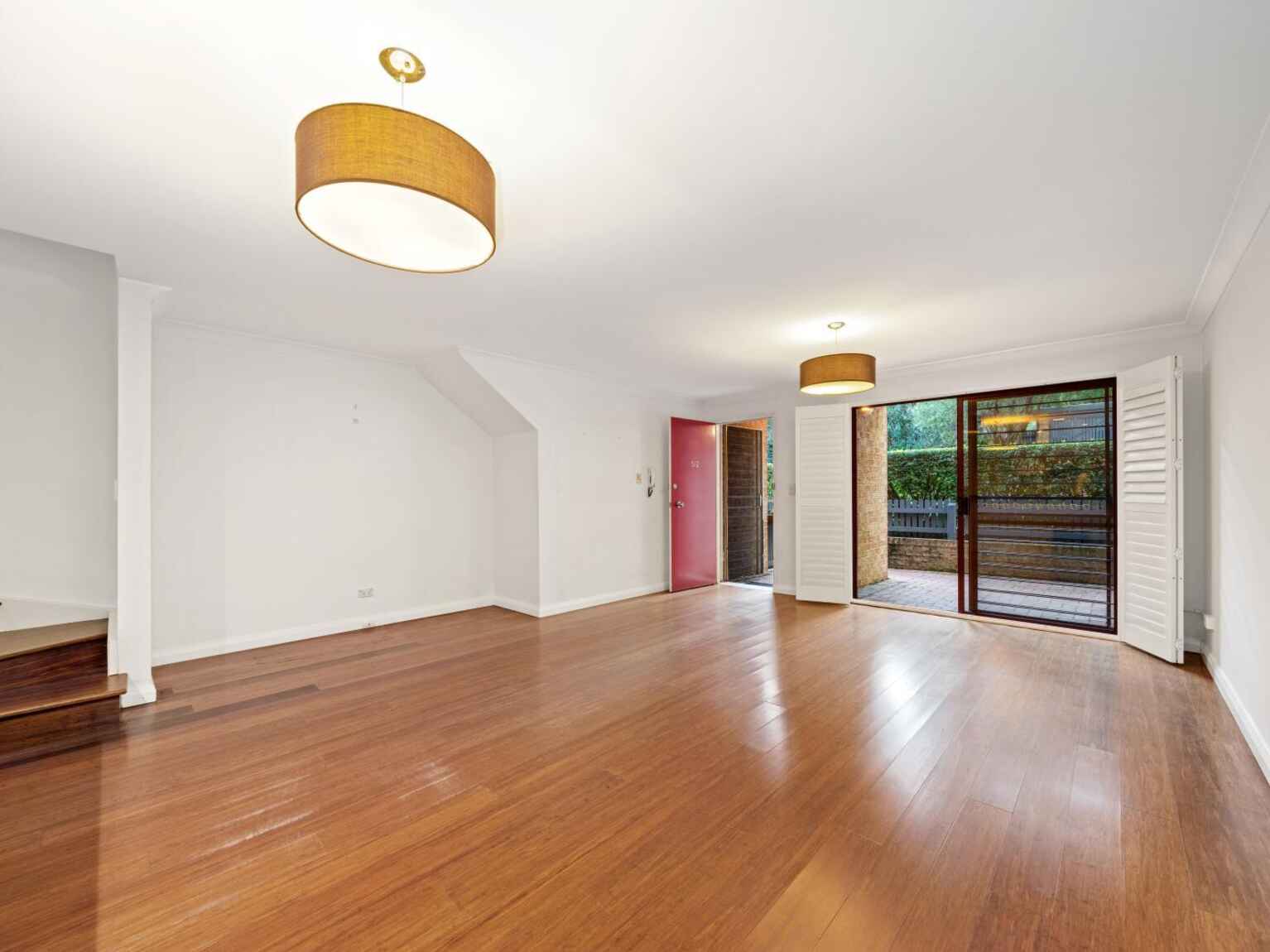 5/2 Kensington Mews Waterloo