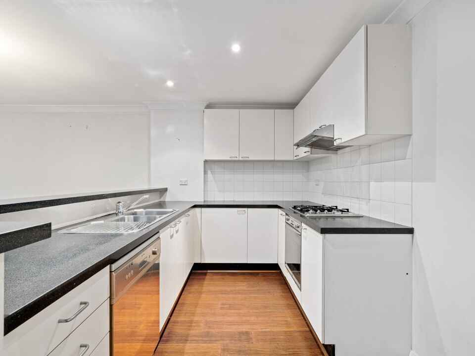 5/2 Kensington Mews Waterloo