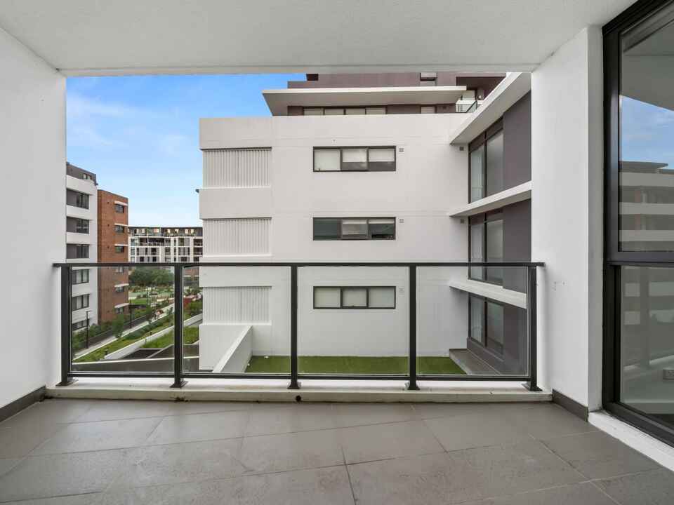 303/1 Madden Close Botany