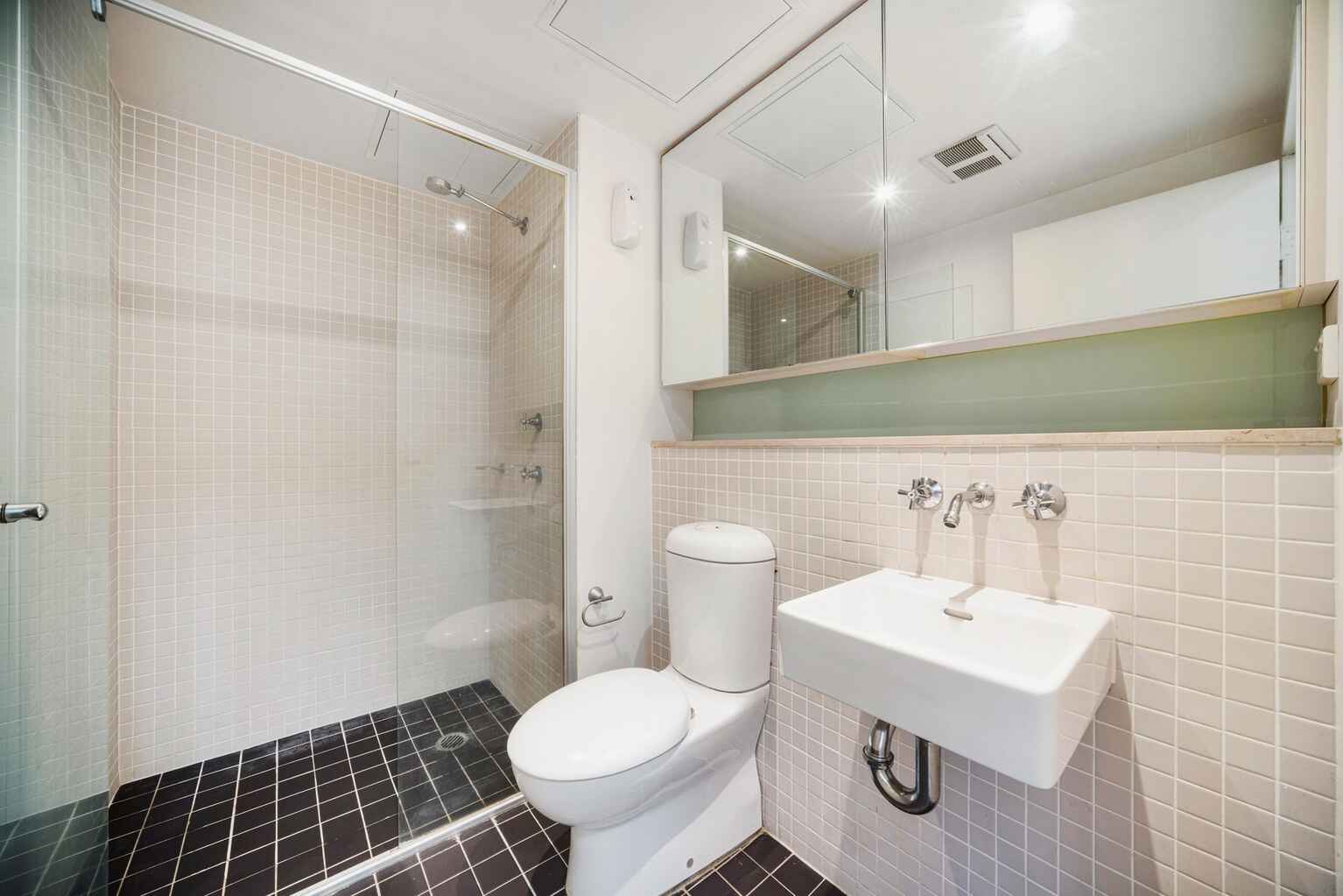 N413/2-6 Mandible Street Alexandria