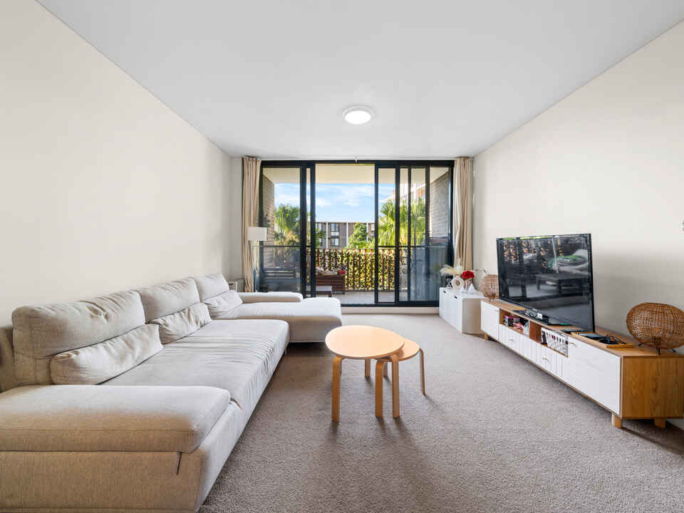 4202/50 Pemberton Street Botany