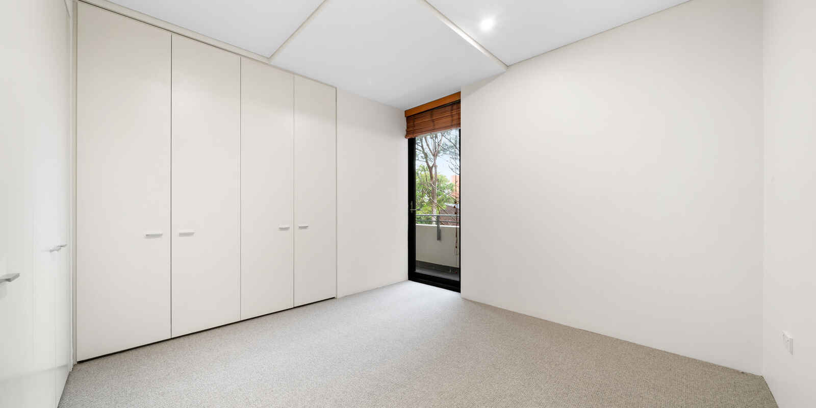 306D/250 Anzac Parade Kensington