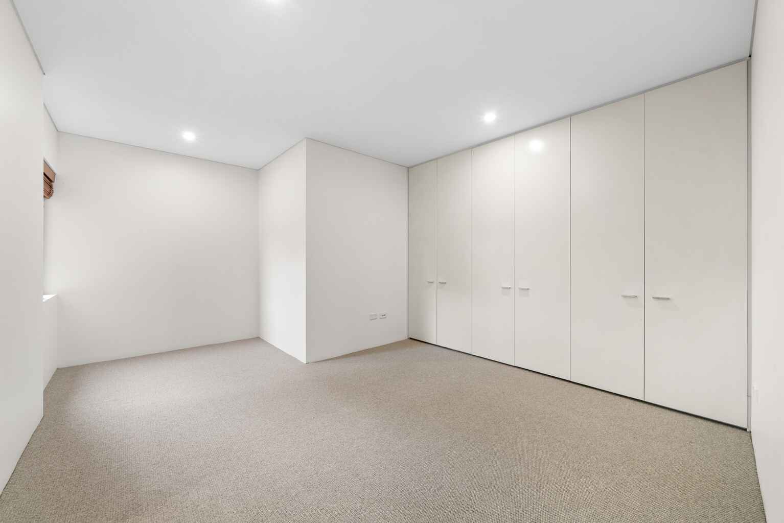 306D/250 Anzac Parade Kensington