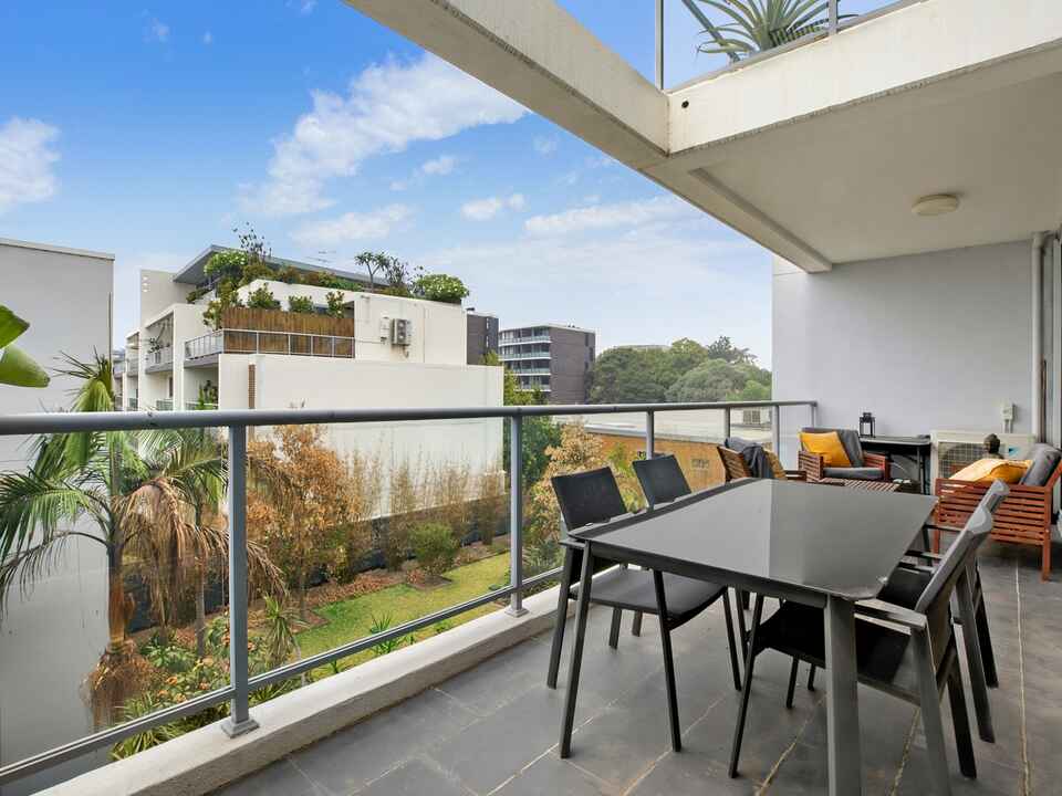 325/2 Allen Street Waterloo