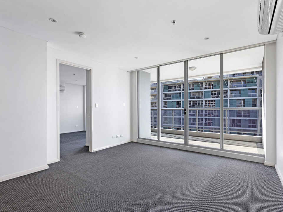 806/6 Lachlan Street Waterloo