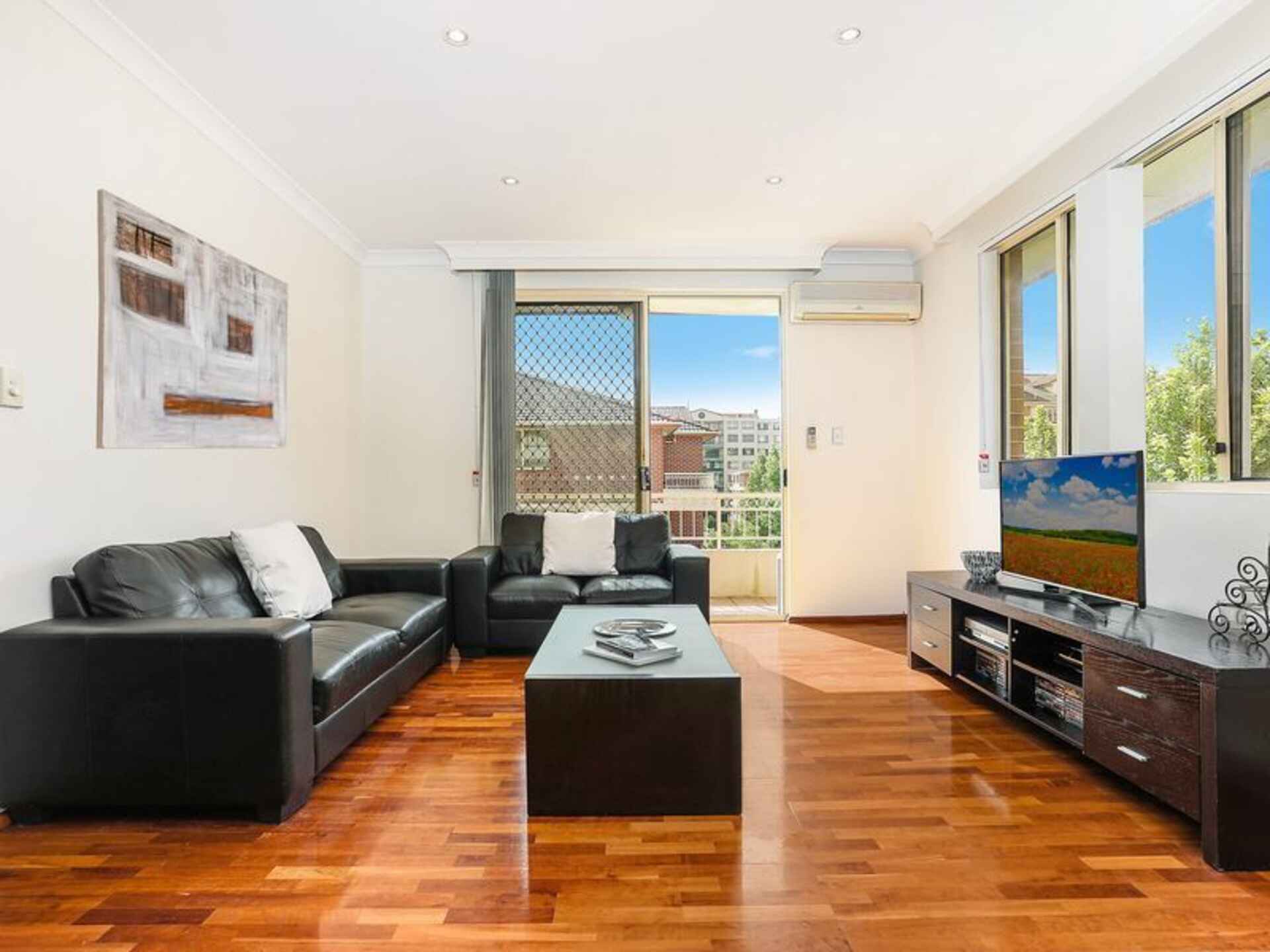 551/83-93 Dalmeny Avenue Rosebery
