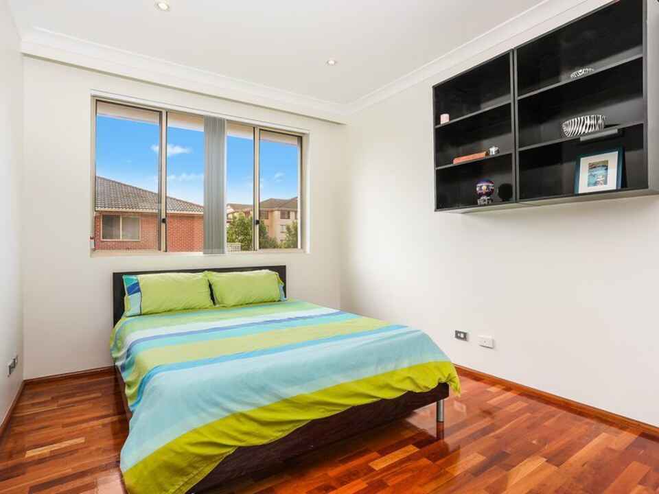 551/83-93 Dalmeny Avenue Rosebery