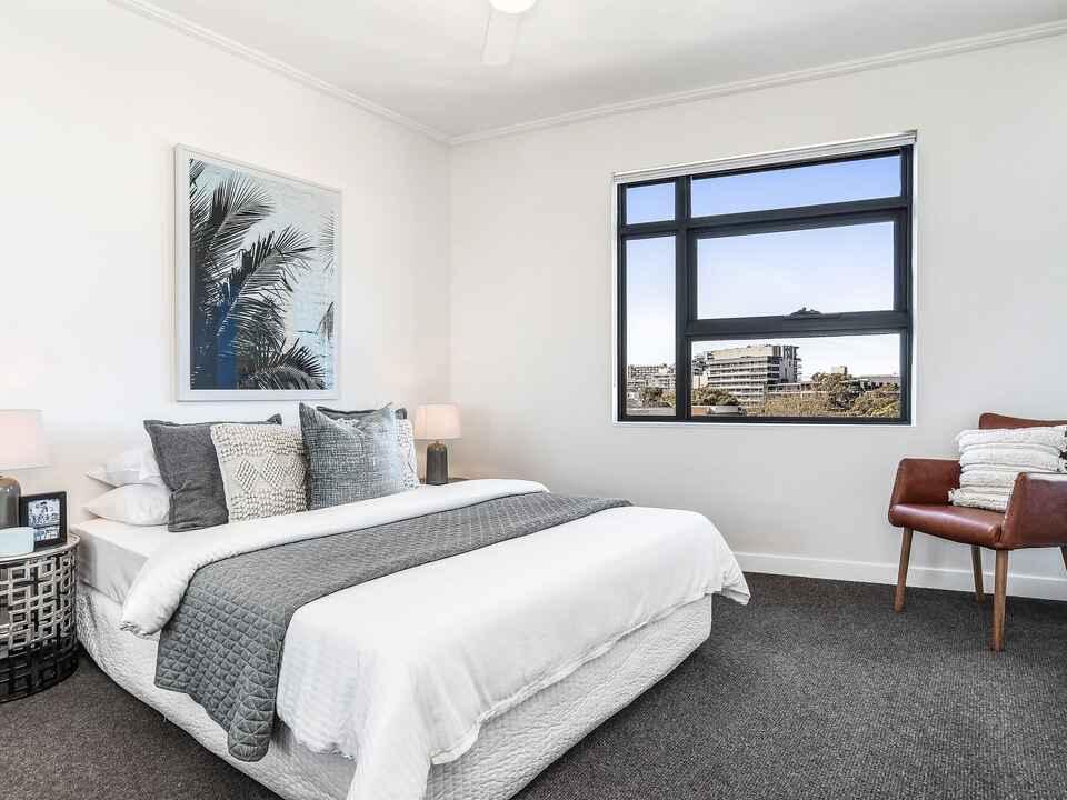 F704/7 Hunter Street Waterloo