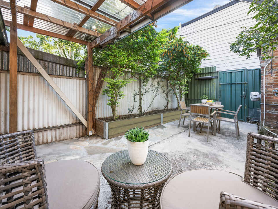 42 Alexander Street Alexandria