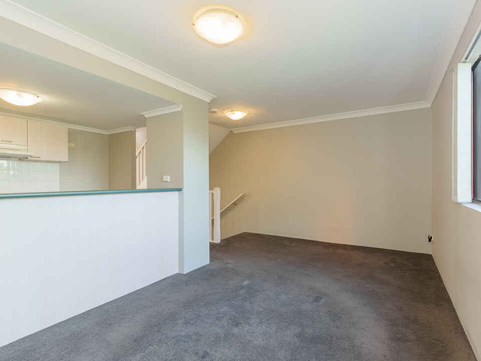 2/76 Kellick Street Waterloo