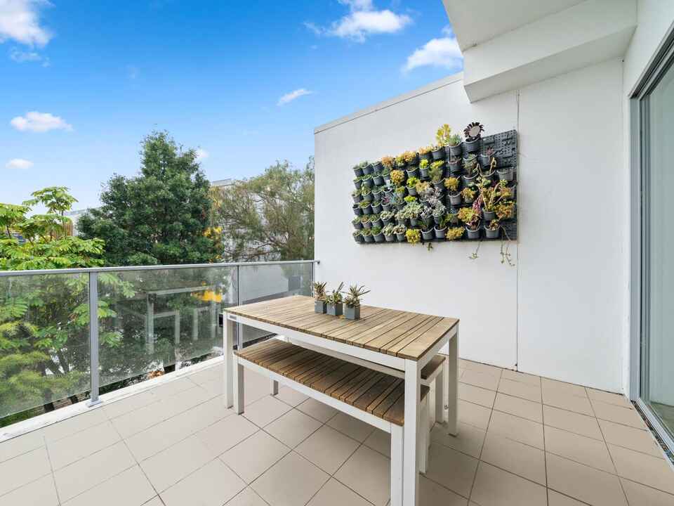 310/141-143 McEvoy Street Alexandria