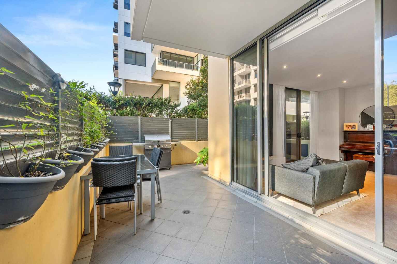 334/28 Danks Street Waterloo