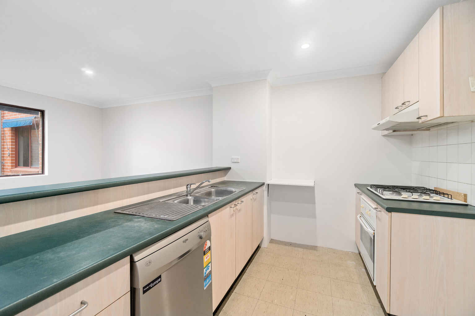 4/3 Kensington Mews Waterloo