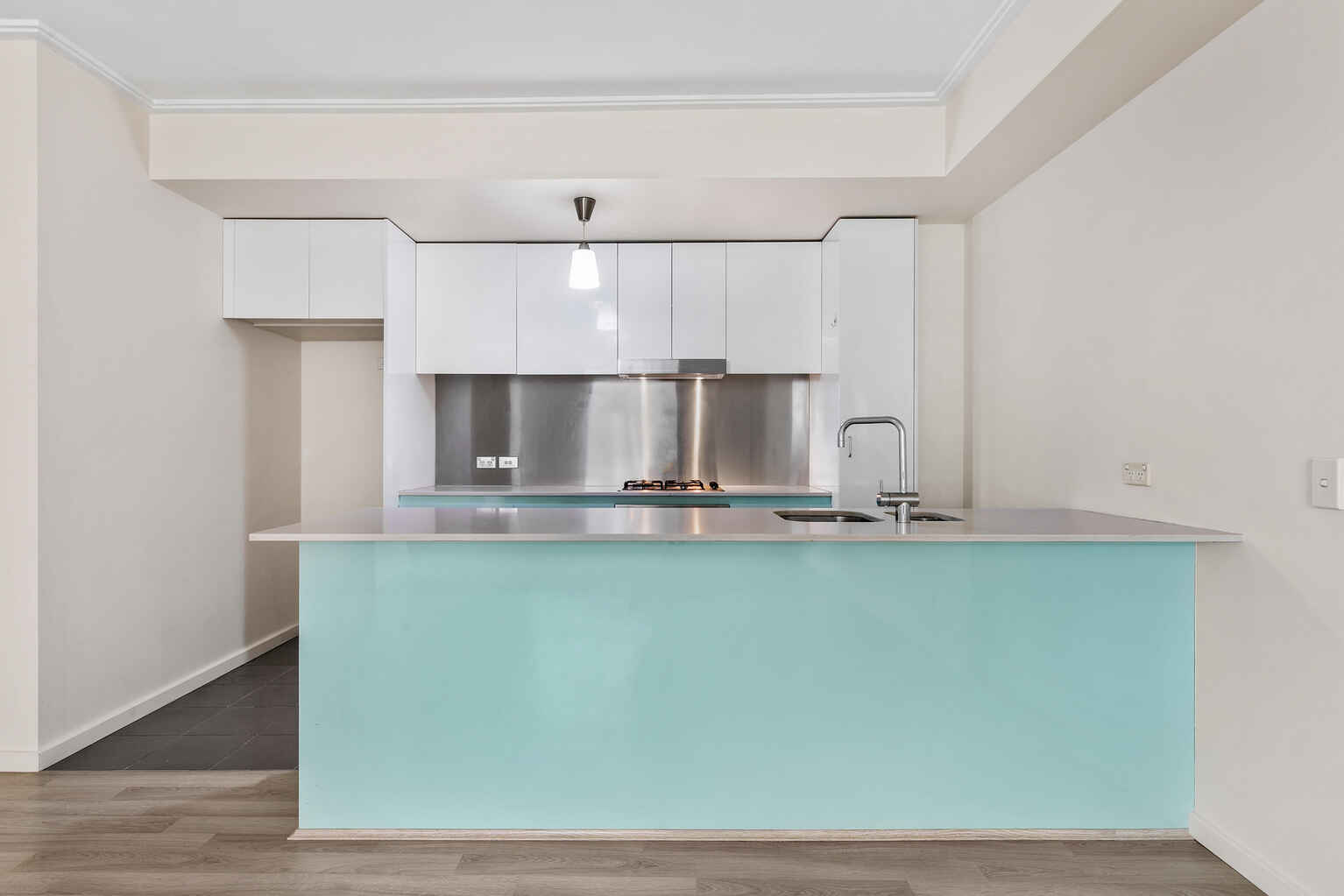 B405/9 Hunter Street Waterloo