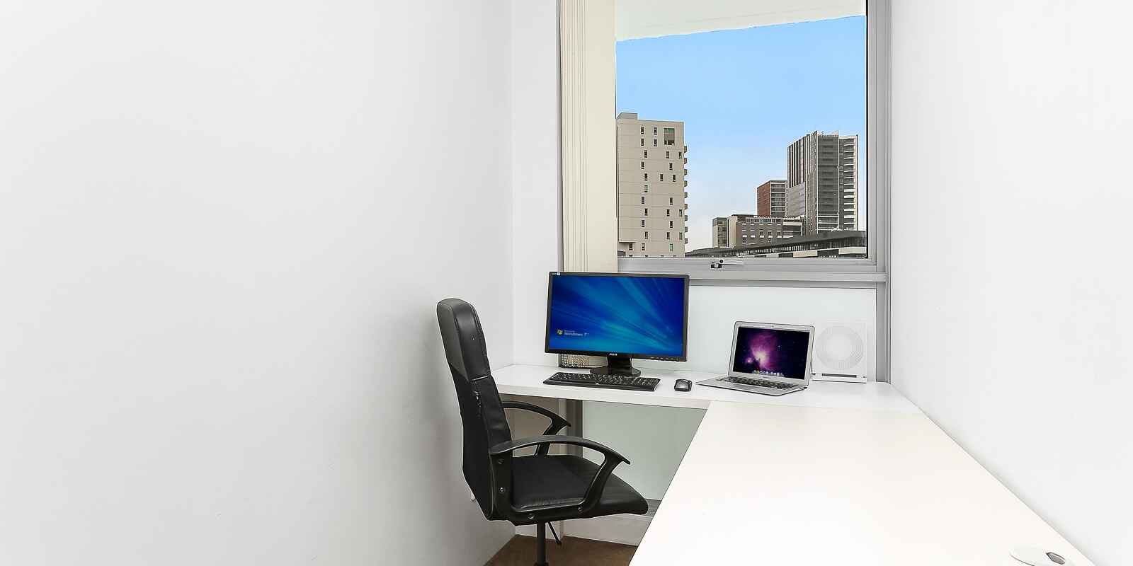 27/4 Hutchinson Walk Zetland