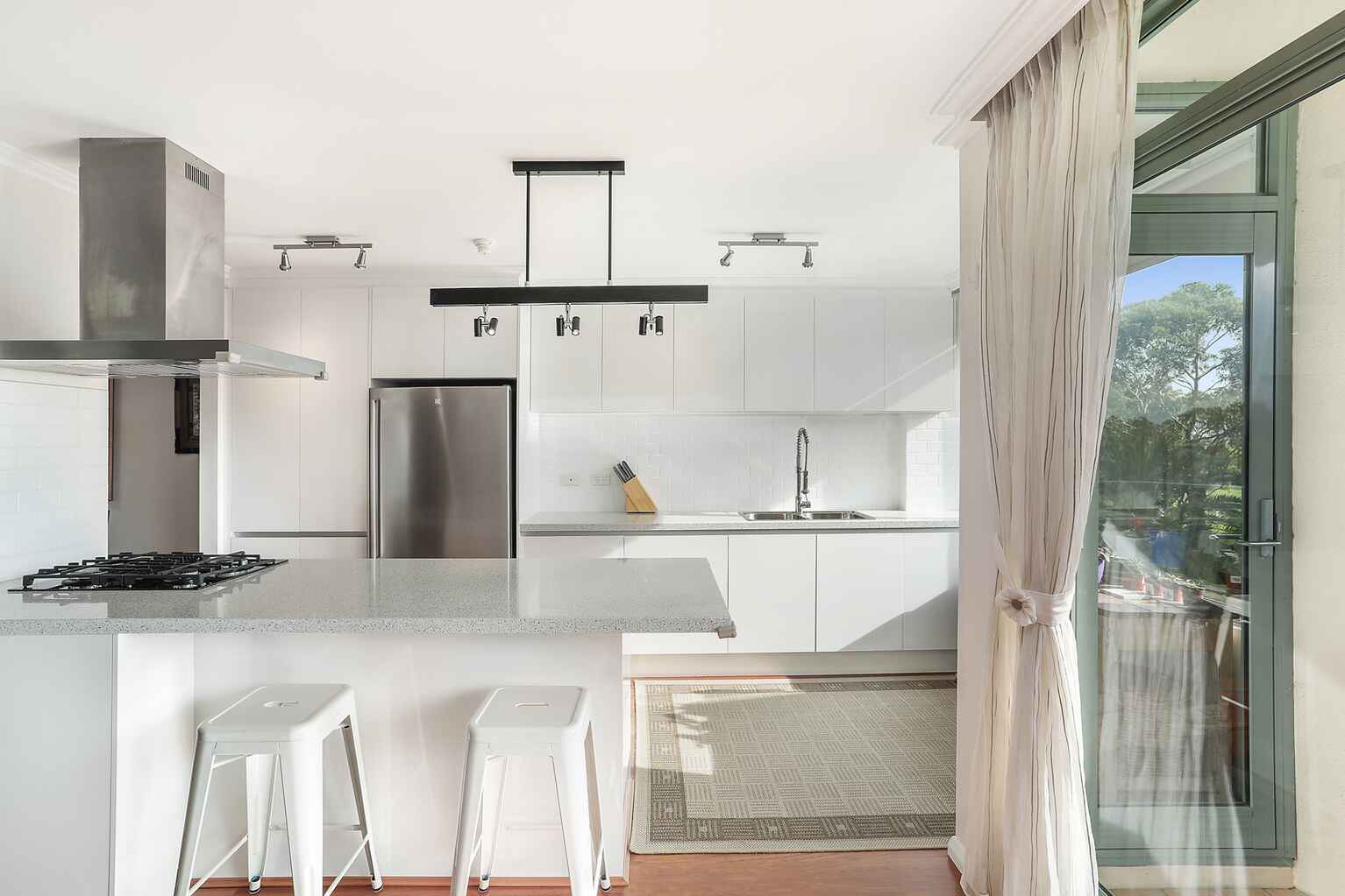 402/3 Black Lion Place Kensington