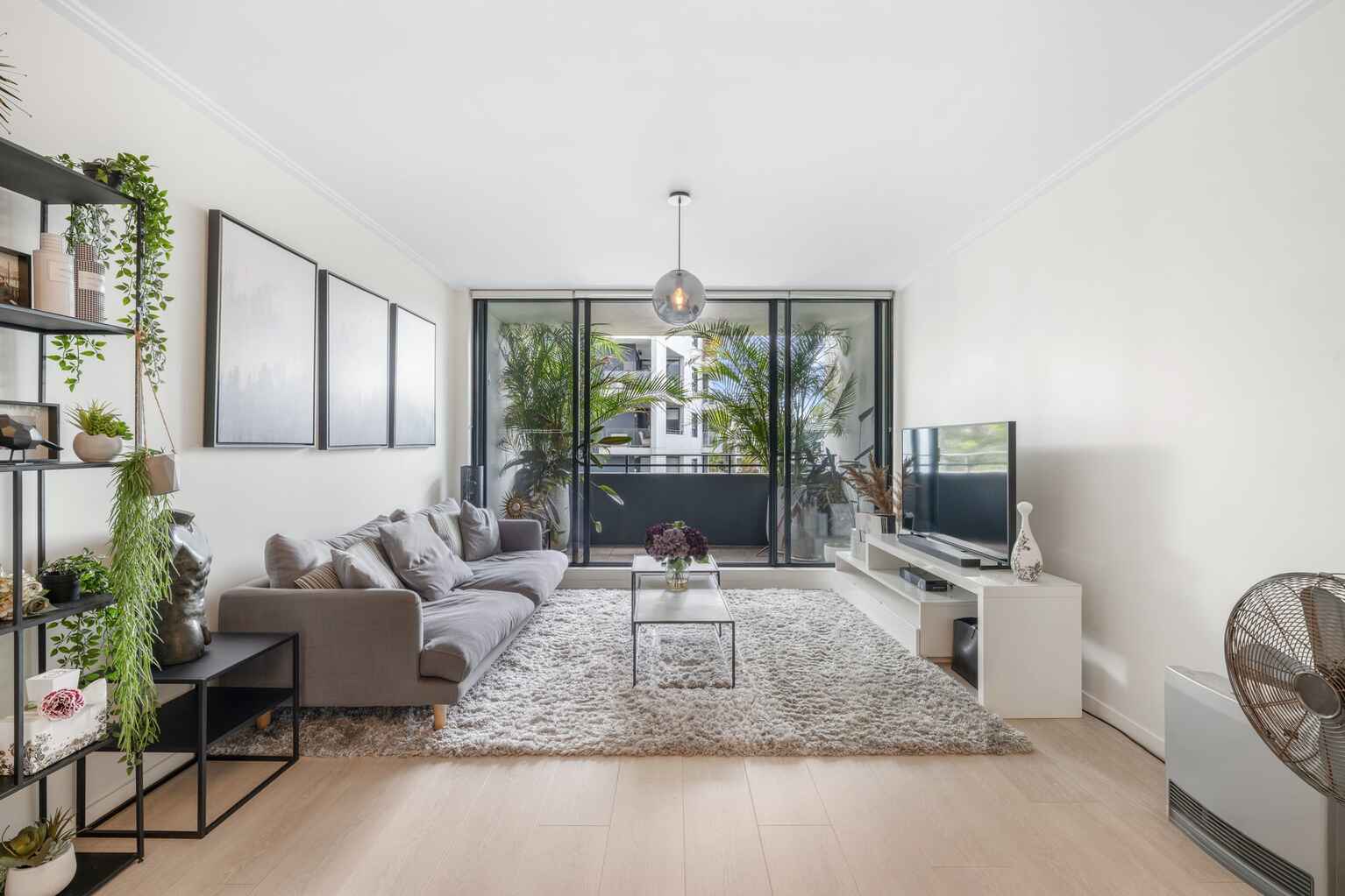 A402/11 Hunter Street Waterloo