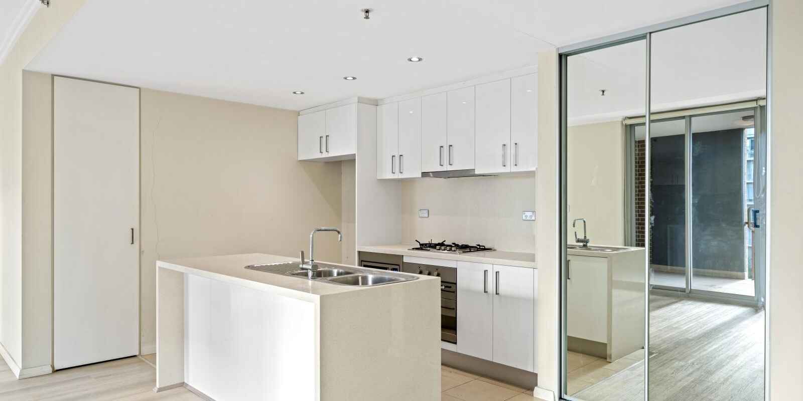 39/7 Bourke Street Mascot