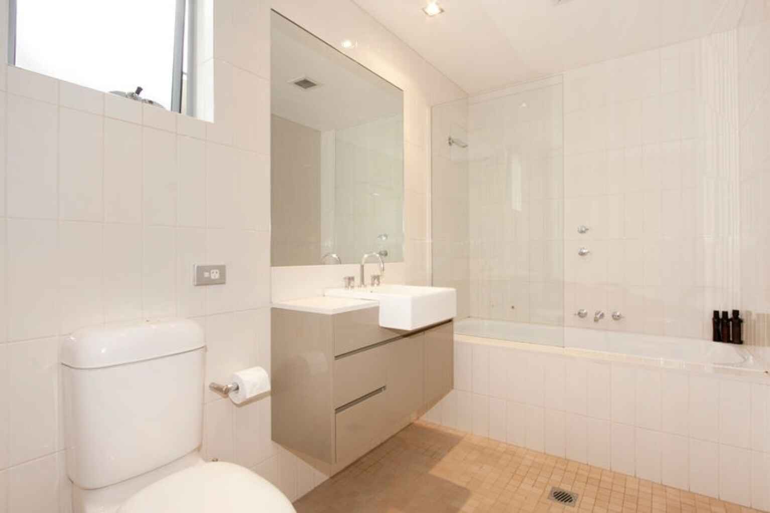 114/2-4 Powell Street Waterloo