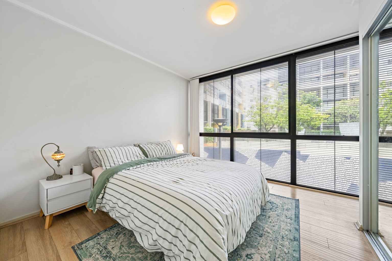 C102/2-6 Mandible Street Alexandria