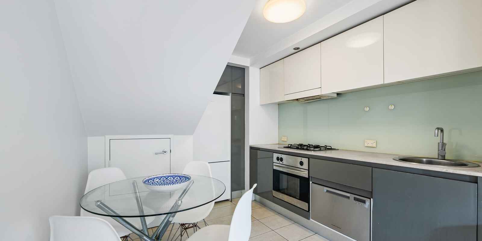 C102/2-6 Mandible Street Alexandria