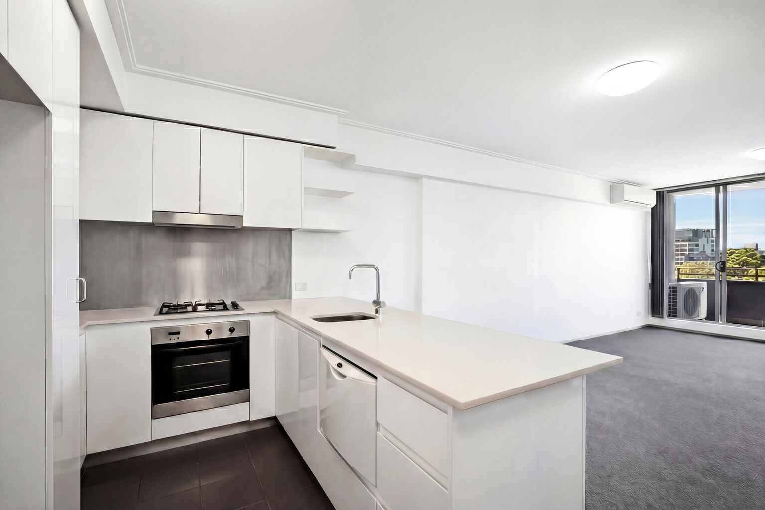 F803/7 Hunter Street Waterloo