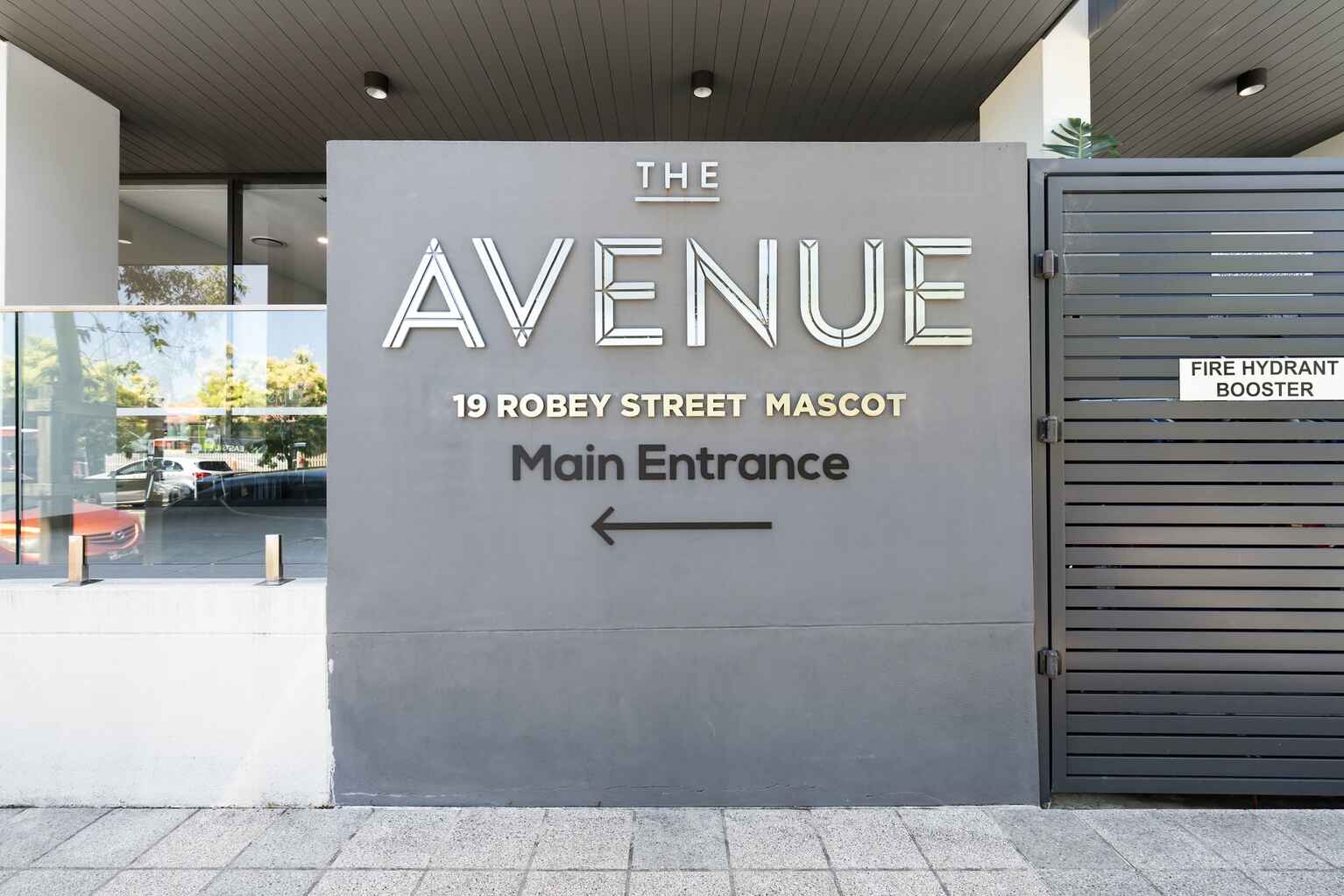 G07/19-25 Robey Street Mascot