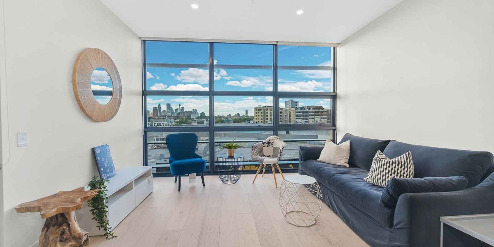 903/6 Thread Lane Waterloo 903/6 Thread Lane Waterloo