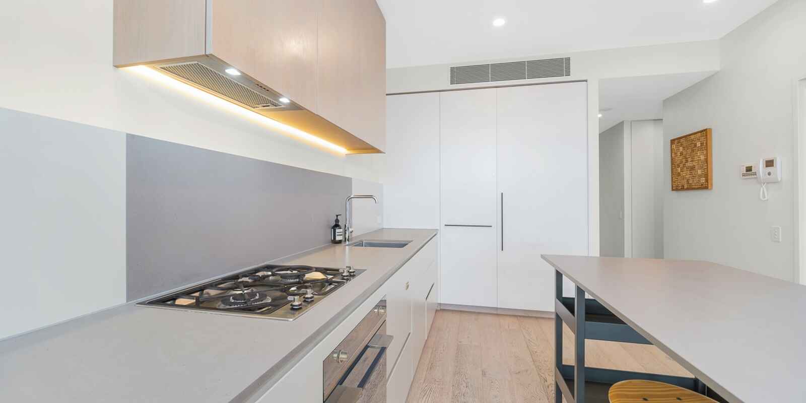 903/6 Thread Lane Waterloo 903/6 Thread Lane Waterloo