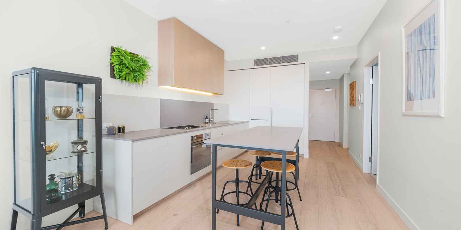 903/6 Thread Lane Waterloo 903/6 Thread Lane Waterloo