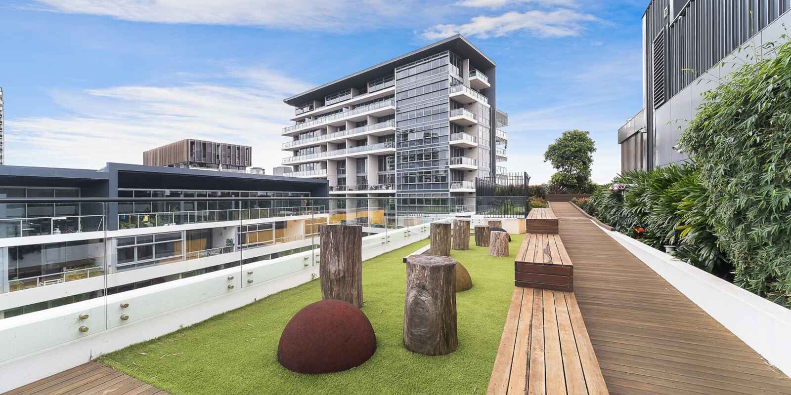 903/6 Thread Lane Waterloo 903/6 Thread Lane Waterloo