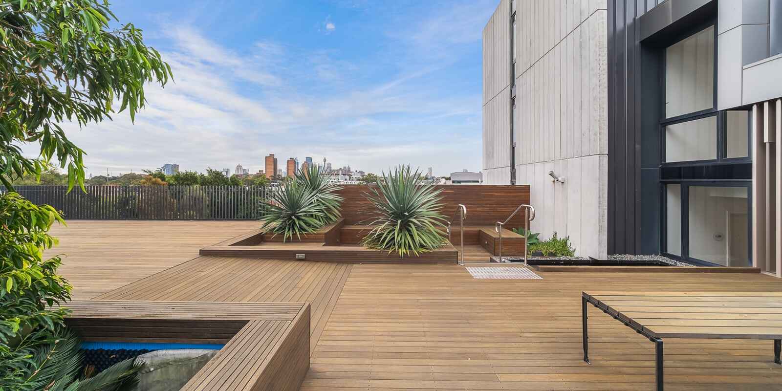 903/6 Thread Lane Waterloo 903/6 Thread Lane Waterloo