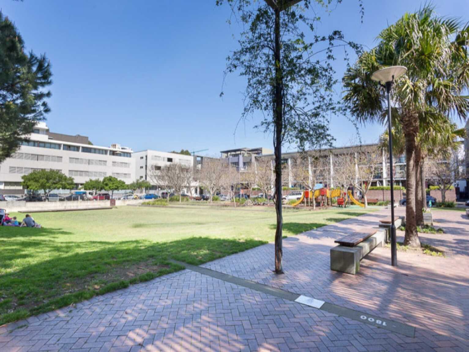 665/2 Cooper Place Zetland