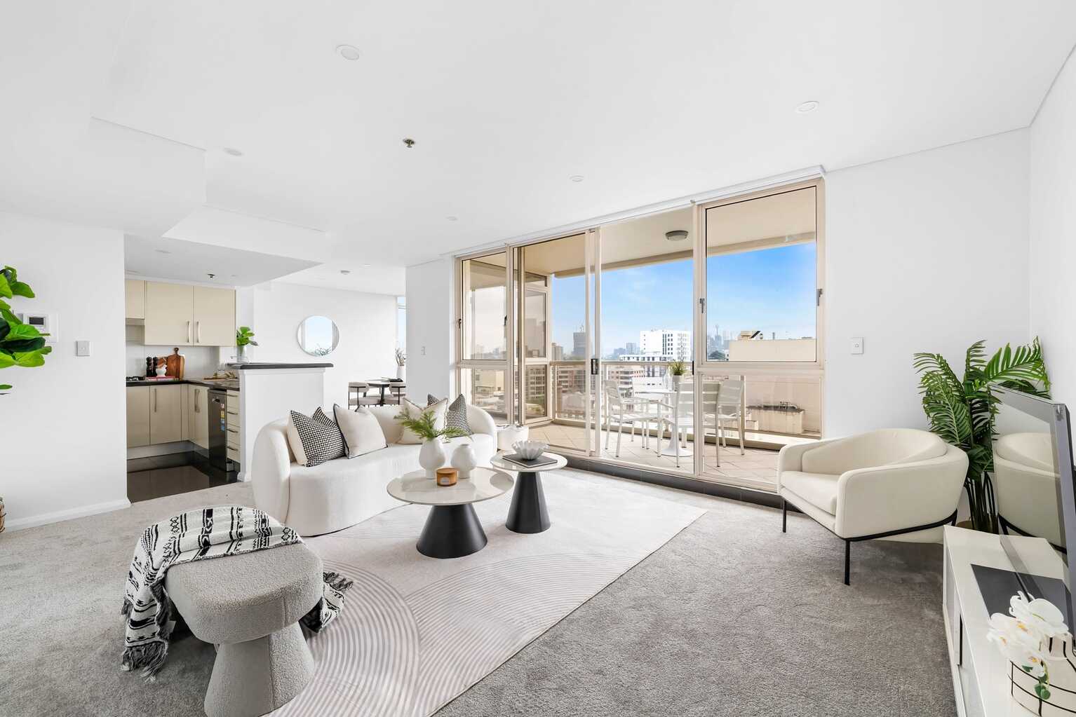 360/8 Lachlan Street Waterloo