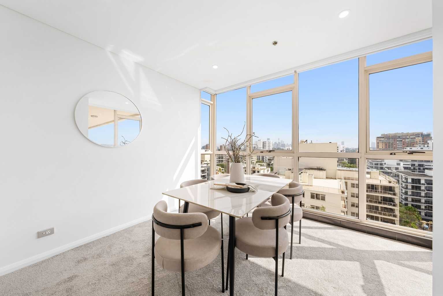 360/8 Lachlan Street Waterloo