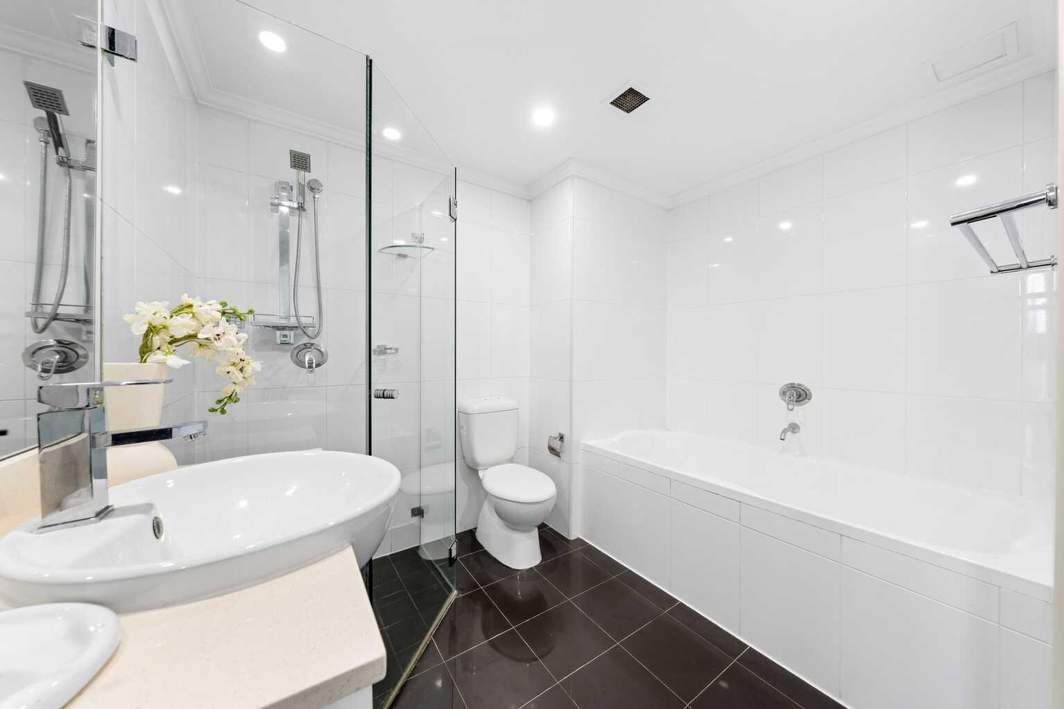 360/8 Lachlan Street Waterloo