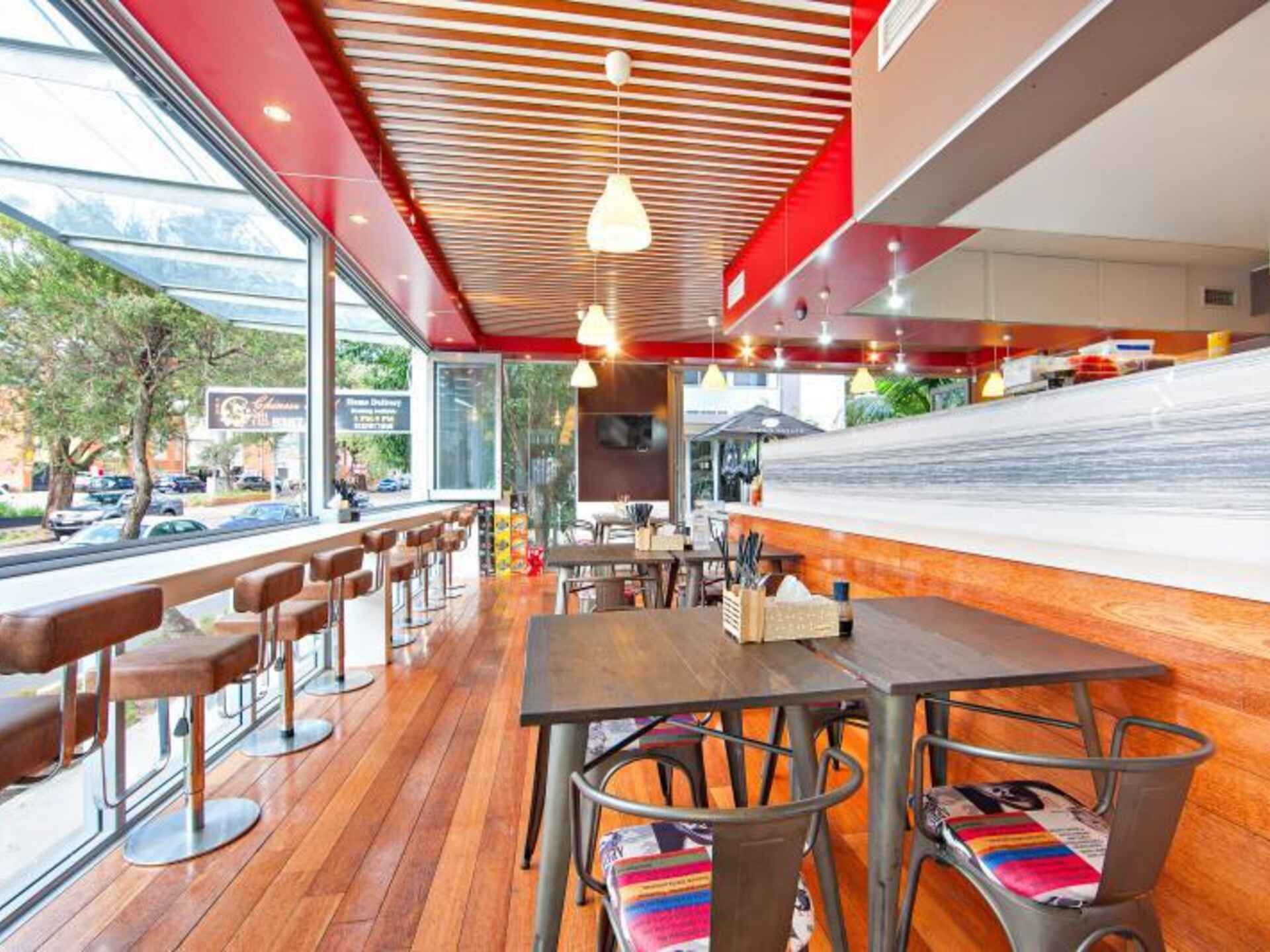 Kitchener Waterloo Outdoor Dining Near Waterloo London Food