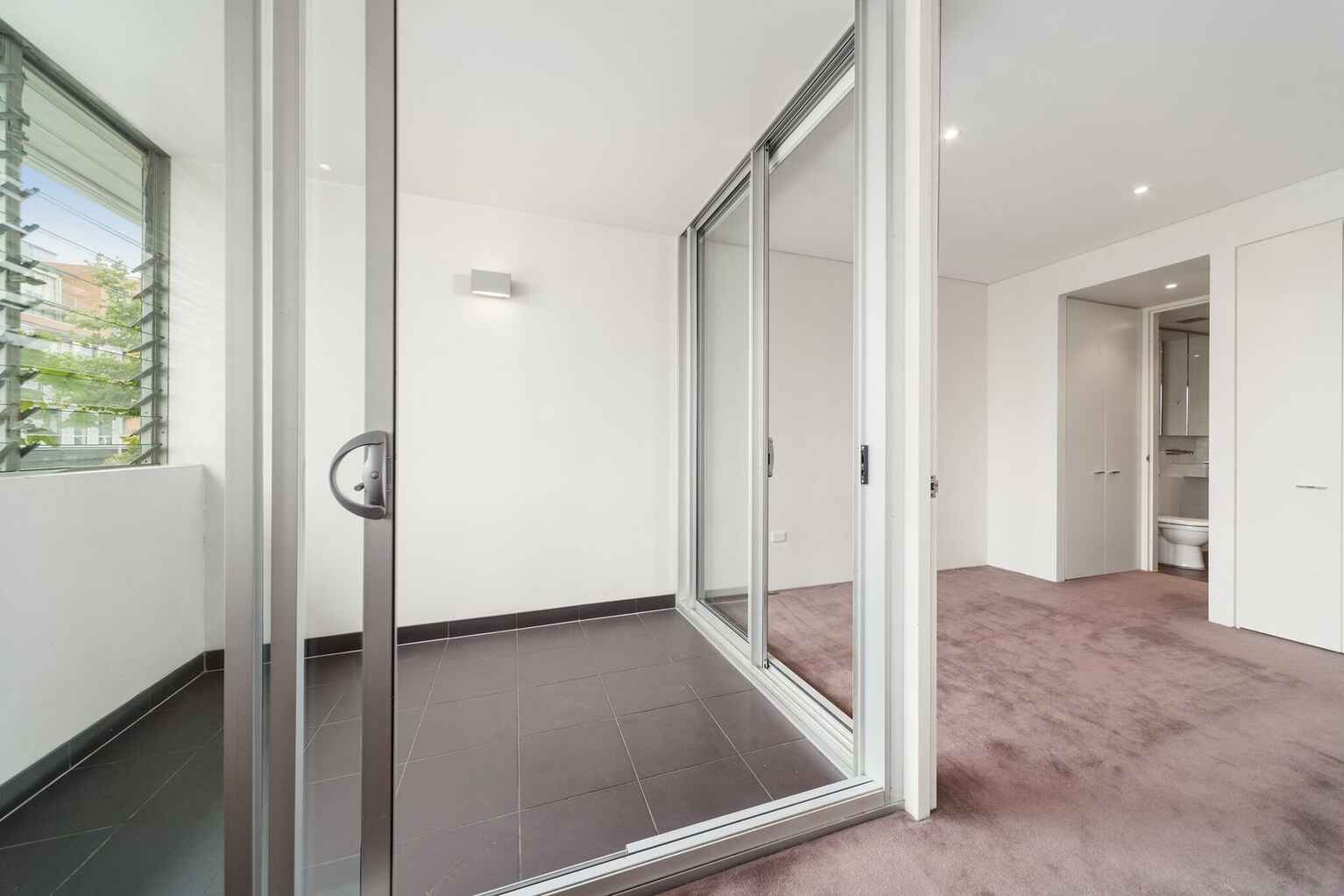 204B/260 Anzac Parade Kensington