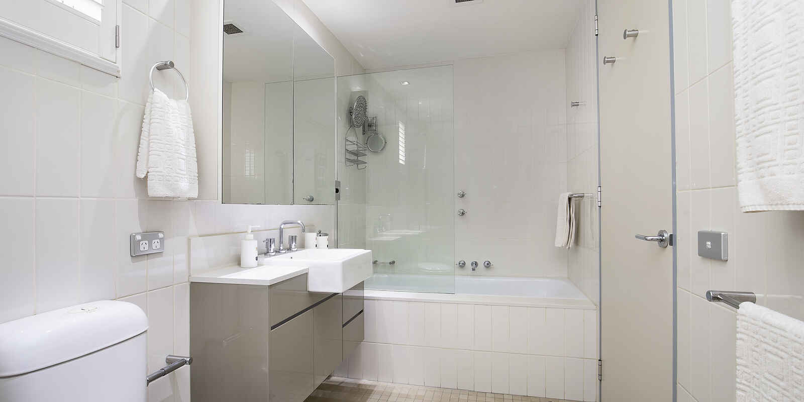 105/2-4 Powell Street Waterloo