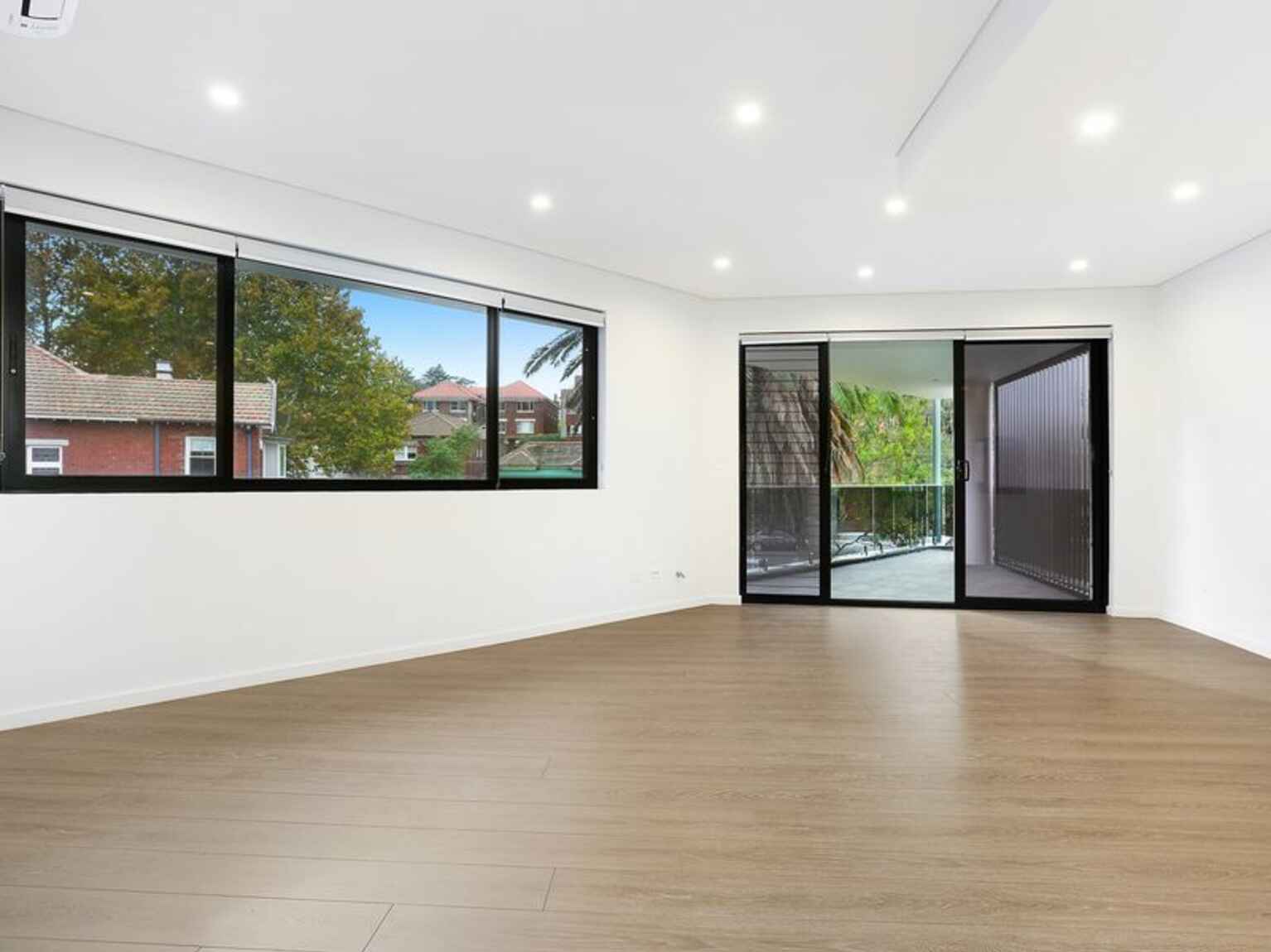2/10A Kynaston Avenue Randwick