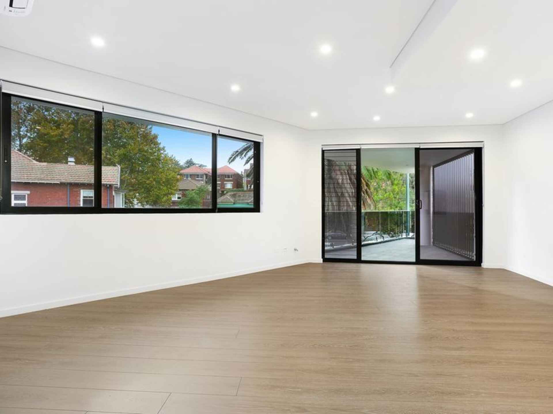 2/10A Kynaston Avenue Randwick