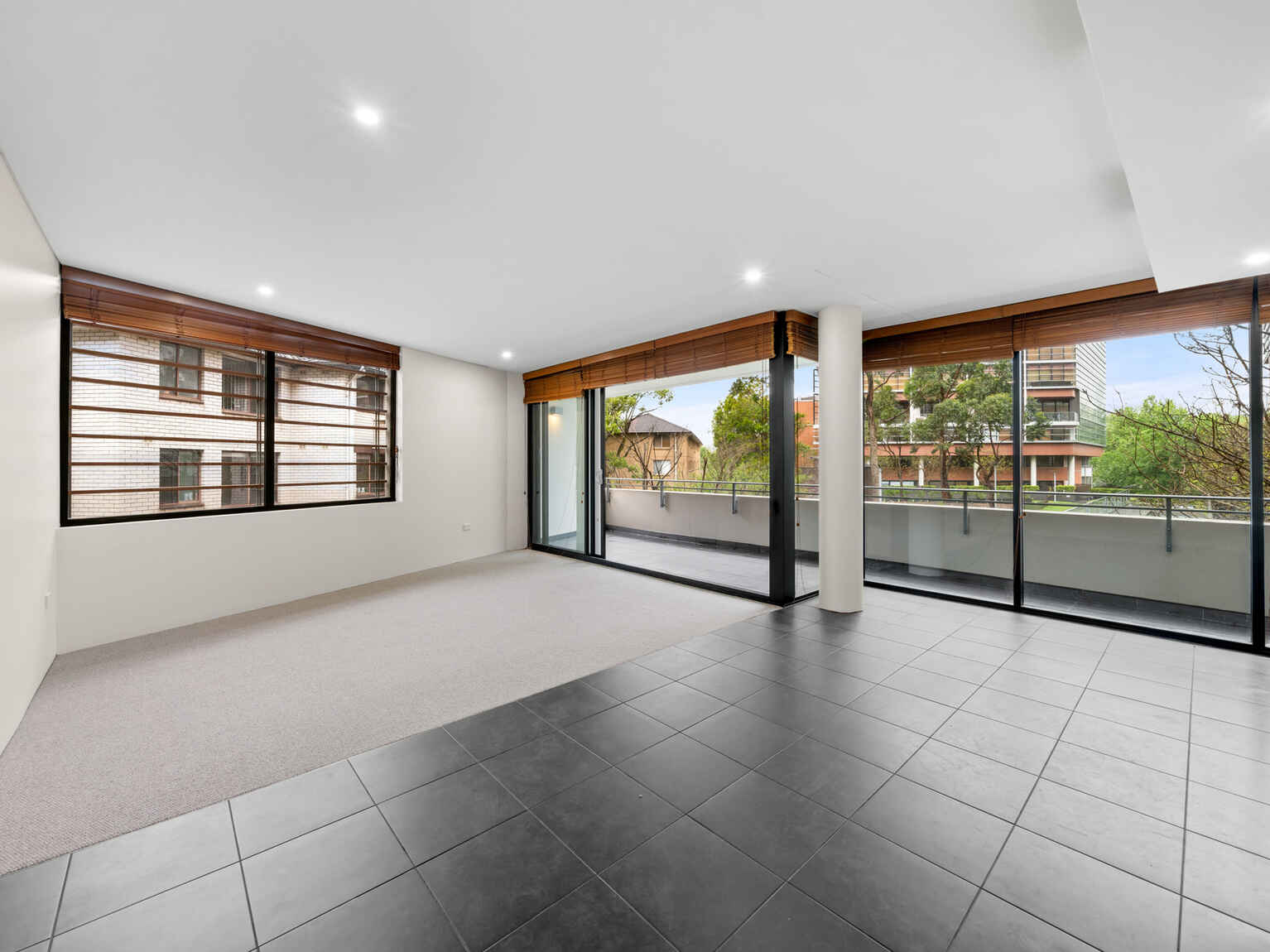 306D/250 Anzac Parade Kensington