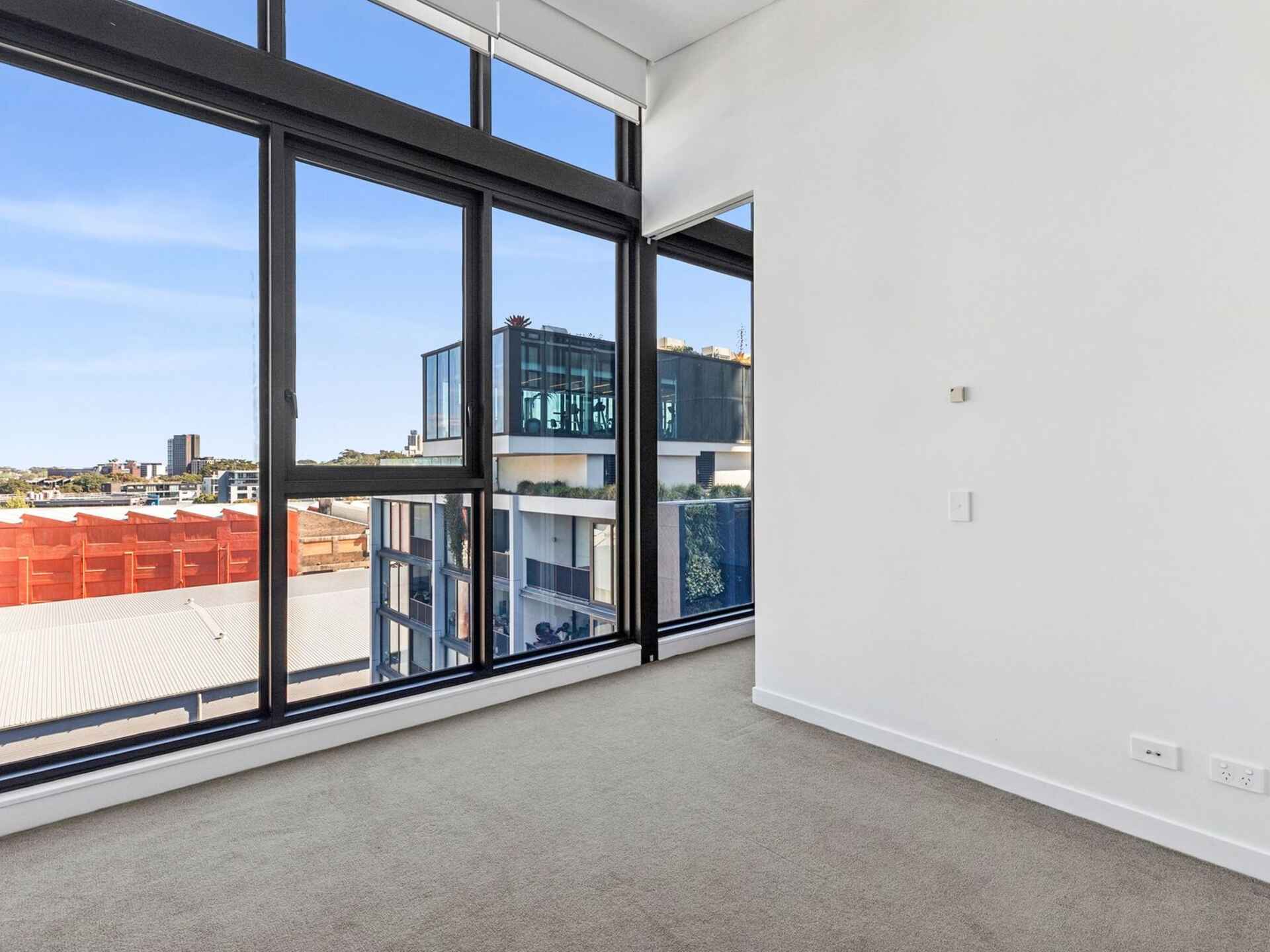 B905/20 O'Dea Avenue Waterloo