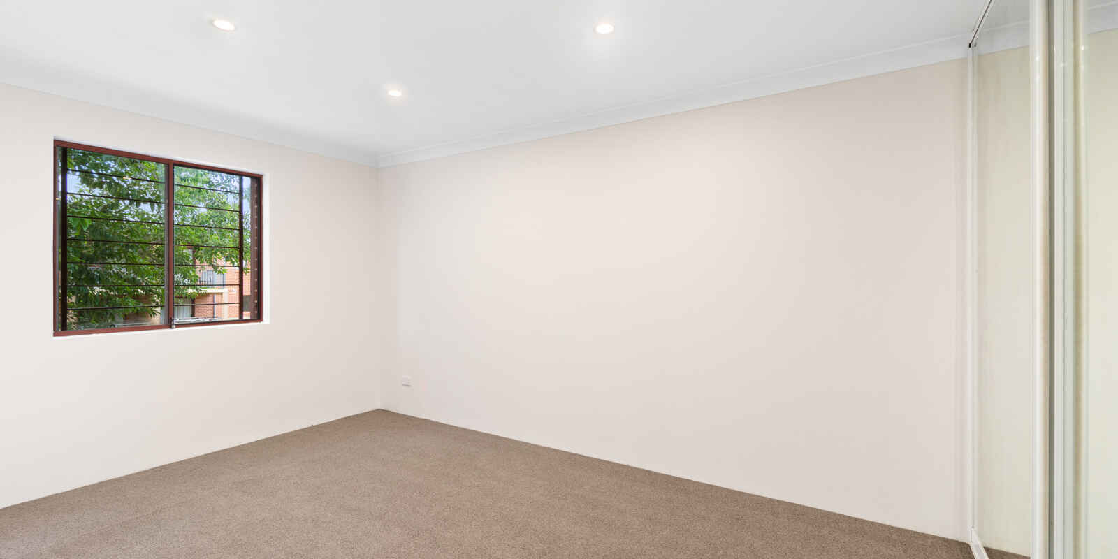 4/3 Kensington Mews Waterloo