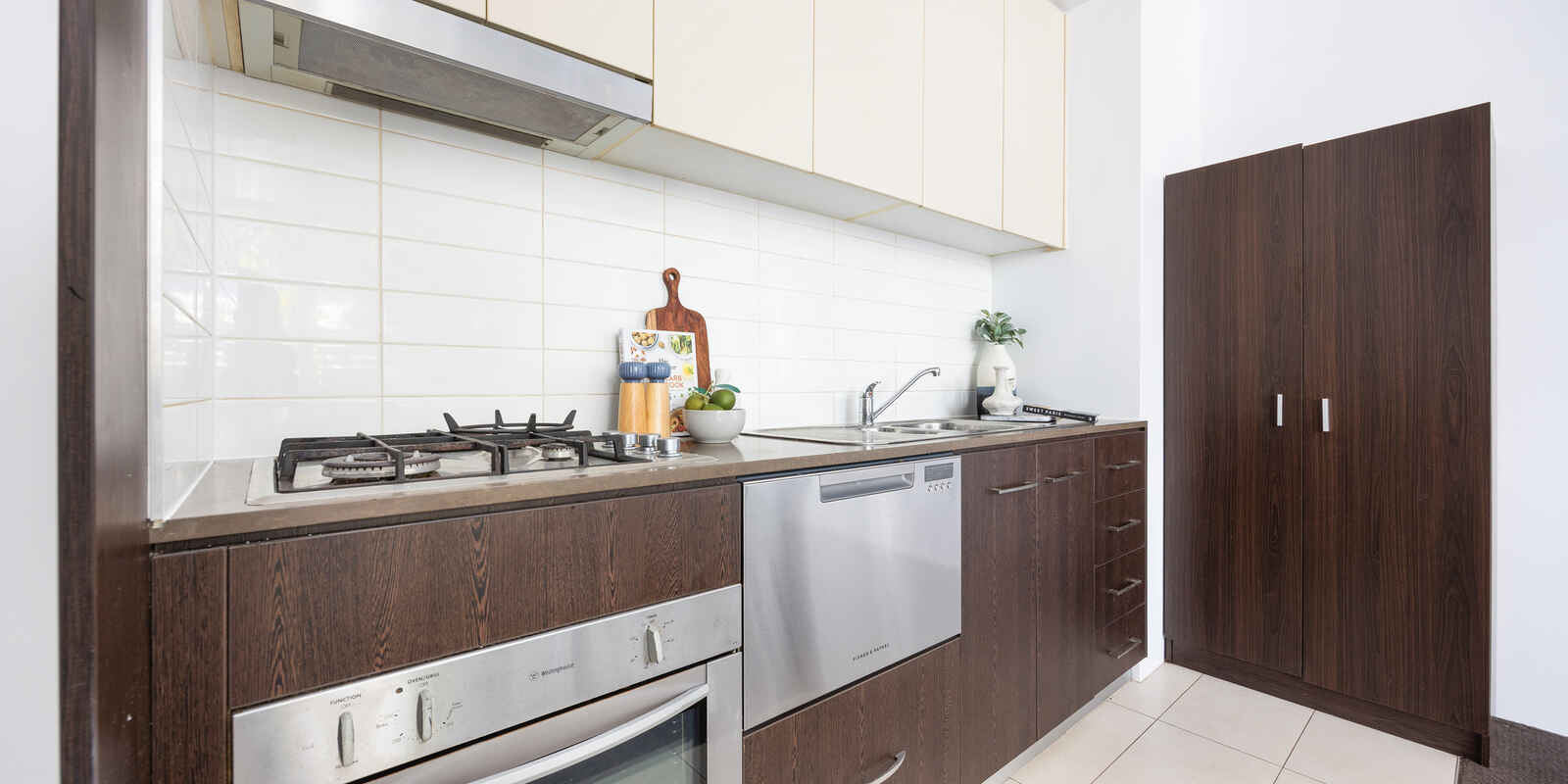 G04/63-71 Enmore Road Newtown