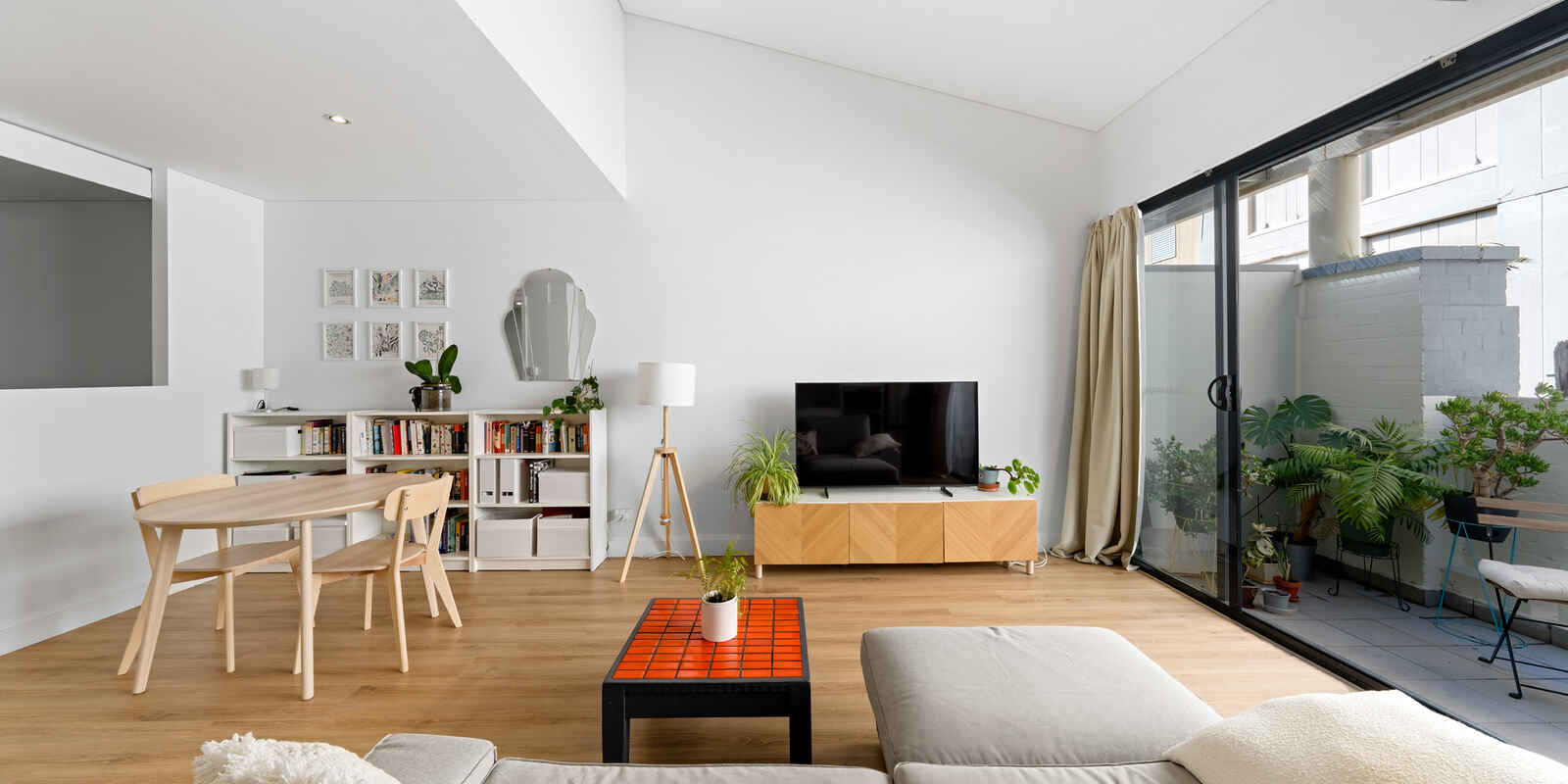 36/37 Bay Street Glebe